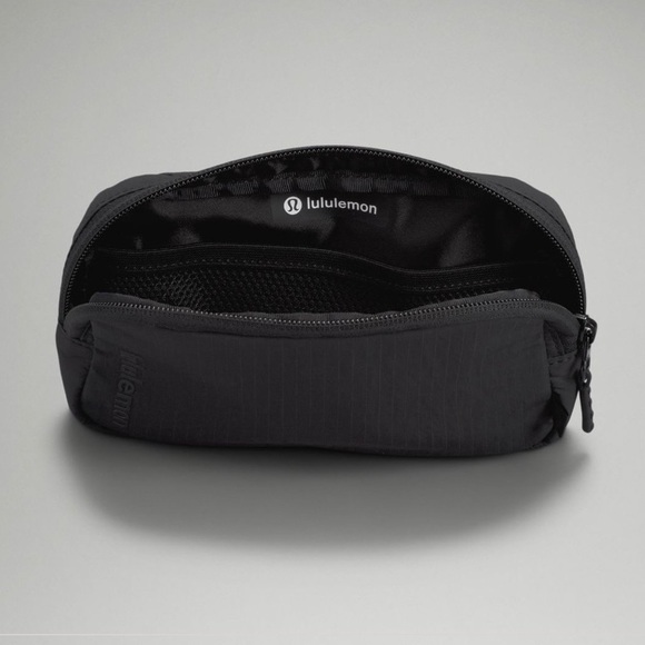 Lululemon Mini Belt Bag Black Fanny Pack NWT - Picture 2 of 10
